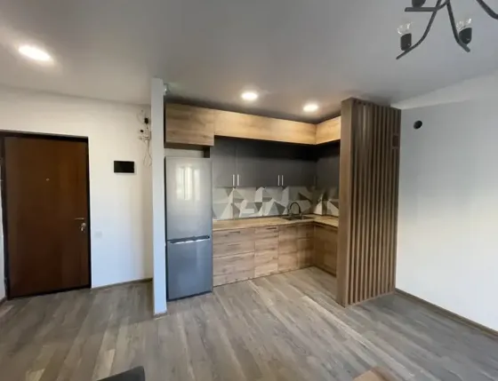 ქირავდება 2 ოთახიანი ბინა 41მ² 5/9 სართ თბილისი