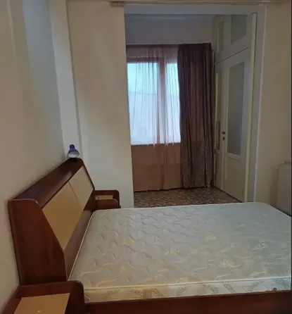 ქირავდება 2 ოთახიანი ბინა 44მ² 4/5 სართ თბილისი