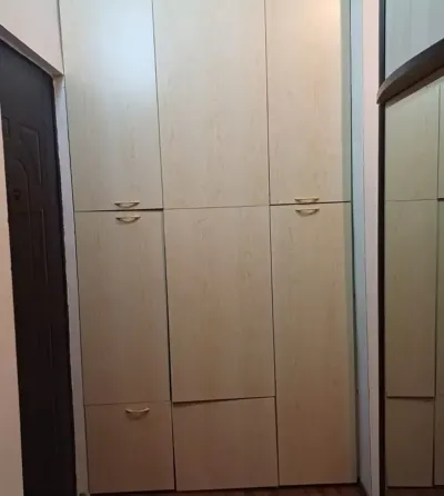 ქირავდება 2 ოთახიანი ბინა 44მ² 4/5 სართ თბილისი