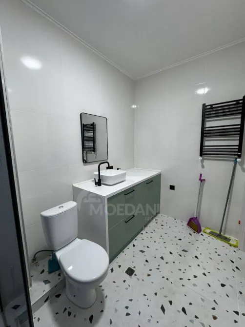 Продам 3-комн. квартиру 62м² 11/19 эт. Батуми - изображение 4