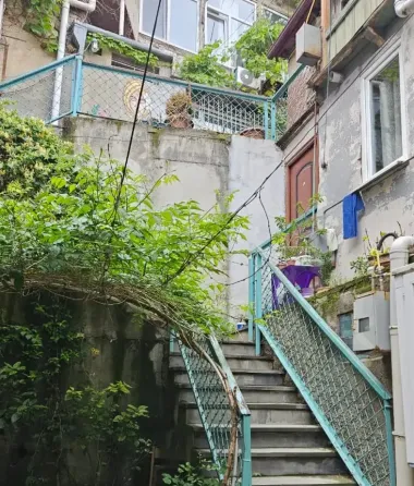 Apartments For Sale two-room 35м² 2/3 floor Tbilisi