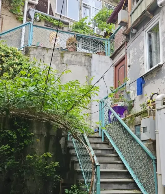 Продам 2-комн. квартиру 35м² 2/3 эт. Тбилиси - изображение 3