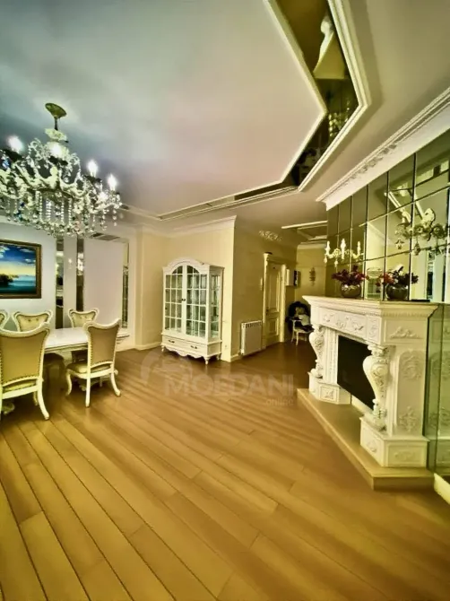 იყიდება 4 ოთახიანი ბინას 112მ² 8/9 სართ ბათუმი - photo 1