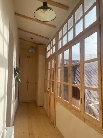 Apartments For Rent three-room 85м² 3/3 floor Tbilisi