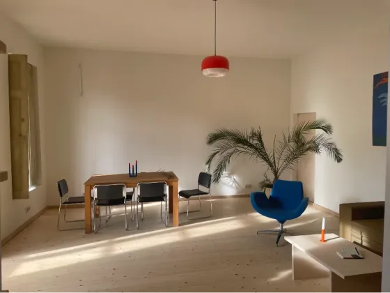 Apartments For Rent three-room 85м² 3/3 floor Tbilisi