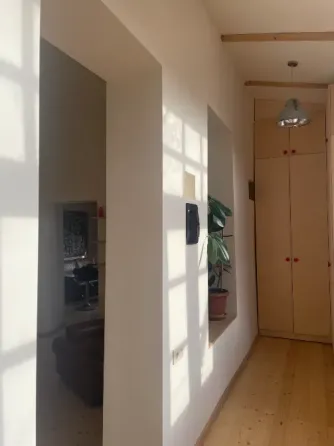 Apartments For Rent three-room 85м² 3/3 floor Tbilisi