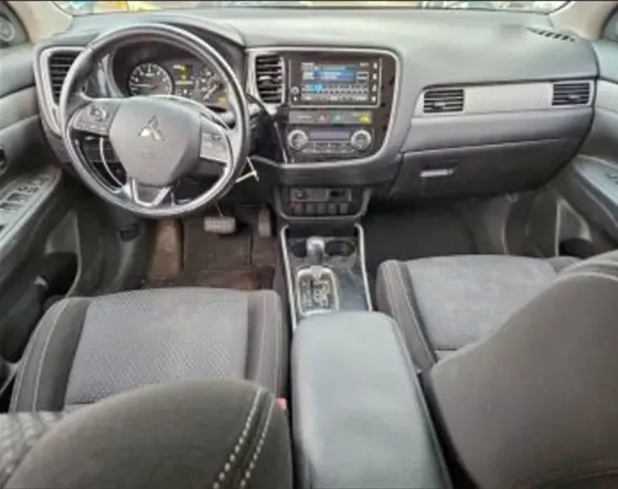 Mitsubishi Outlander 2017 Tbilisi