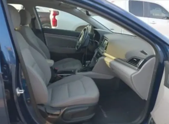 Hyundai Elantra 2018 თბილისი