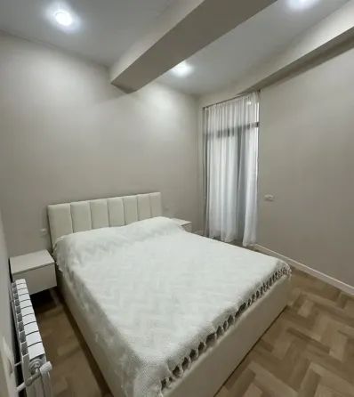 იყიდება 2 ოთახიანი ბინას 49მ² 6/8 სართ თბილისი