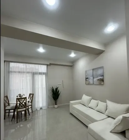 იყიდება 2 ოთახიანი ბინას 49მ² 6/8 სართ თბილისი