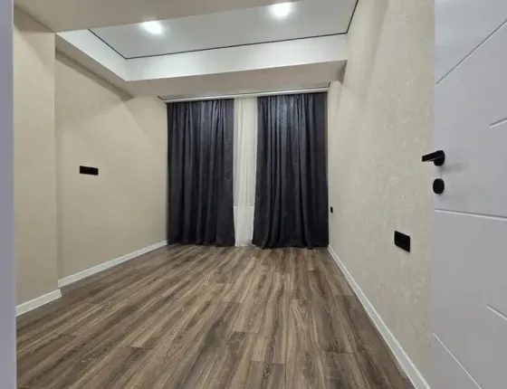 იყიდება 2 ოთახიანი ბინას 43.5მ² 15/16 სართ თბილისი