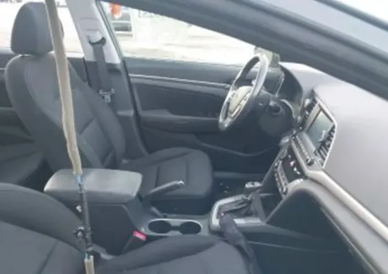 Hyundai Elantra 2018 თბილისი