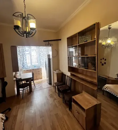 ქირავდება 1 ოთახიანი ბინა 35მ² 1/1 სართ თბილისი