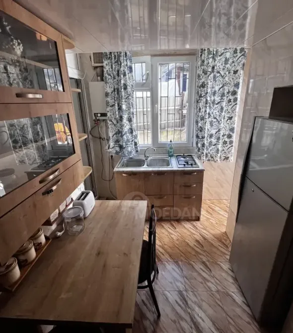 ქირავდება 1 ოთახიანი ბინა 35მ² 1/1 სართ თბილისი - photo 4