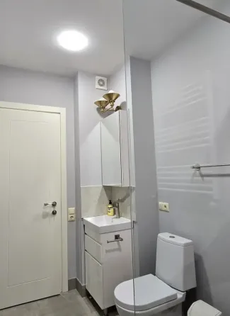 ქირავდება 2 ოთახიანი ბინა 52მ² 2/4 სართ თბილისი