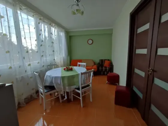 ქირავდება 3 ოთახიანი ბინა 85მ² 2/2 სართ თბილისი