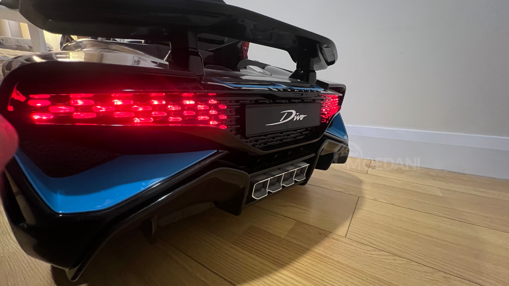 Bugatti Divo-ს საბავშვო ელექტრომობილი ბათუმი - photo 3