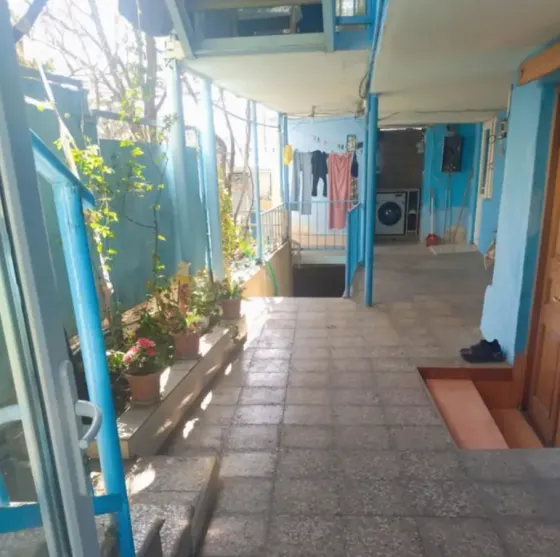 ქირავდება 1 ოთახიანი ბინა 20მ² 1/1 სართ თბილისი