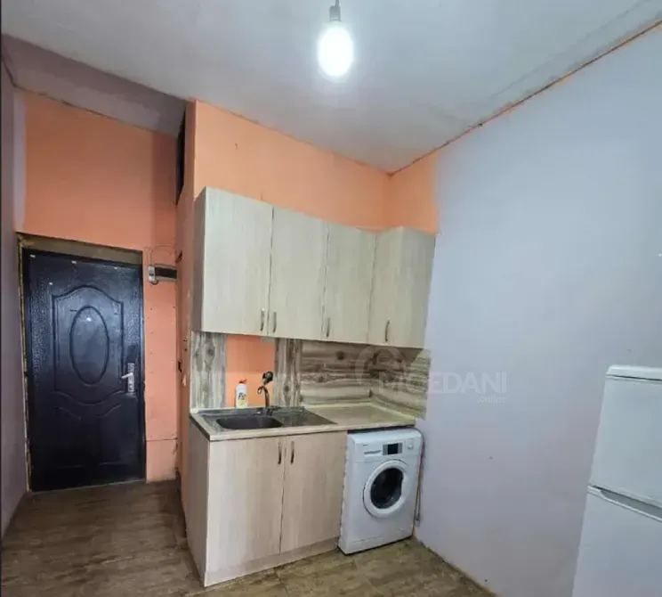 Сдам 2-комн. квартиру 30м² 6/7 эт. Тбилиси - изображение 1