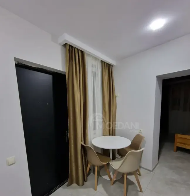 ქირავდება 2 ოთახიანი ბინა 22მ² 1/2 სართ თბილისი - photo 7