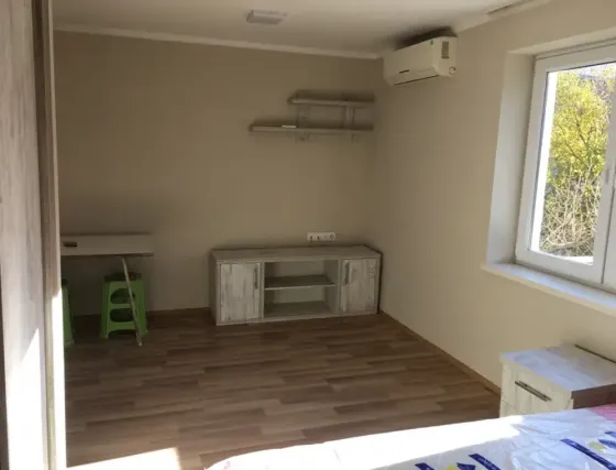 Apartments For Rent one-room 300м² 4/5 floor Tbilisi