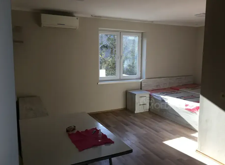 Apartments For Rent one-room 300м² 4/5 floor Tbilisi - photo 1
