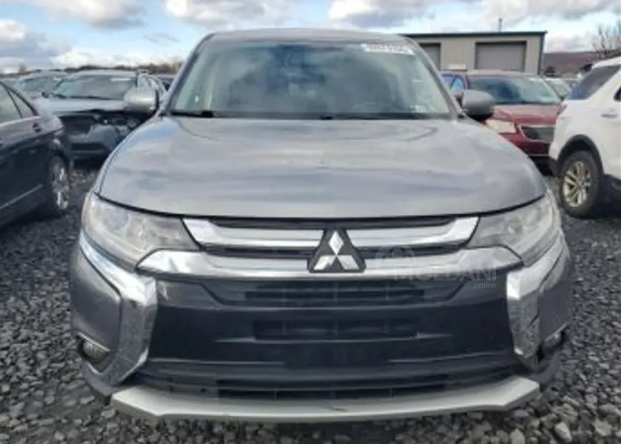 Mitsubishi Outlander 2017 Тбилиси - изображение 1
