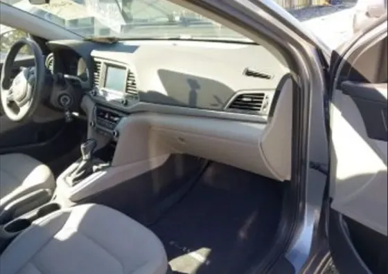 Hyundai Elantra 2017 Тбилиси