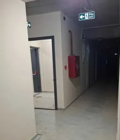 იყიდება 3 ოთახიანი ბინას 81მ² 3/12 სართ თბილისი