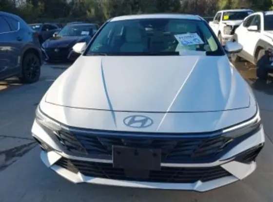 Hyundai Elantra 2025 თბილისი