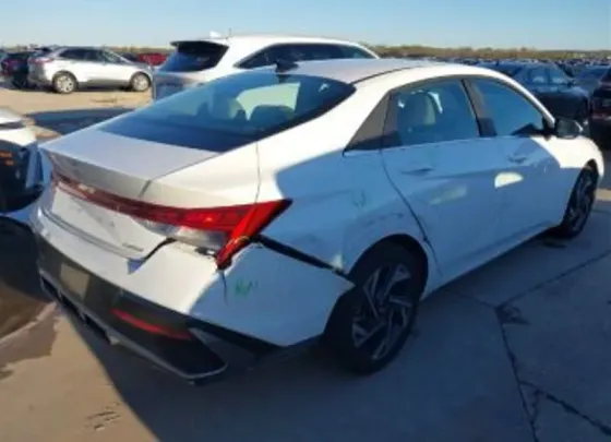 Hyundai Elantra 2025 თბილისი