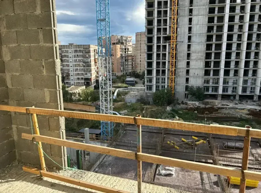 იყიდება 3 ოთახიანი ბინას 69მ² 5/10 სართ თბილისი - photo 3