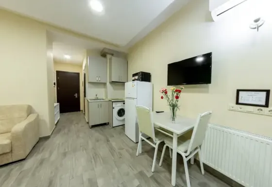 ქირავდება 1 ოთახიანი ბინა 30მ² 3/15 სართ ბათუმი