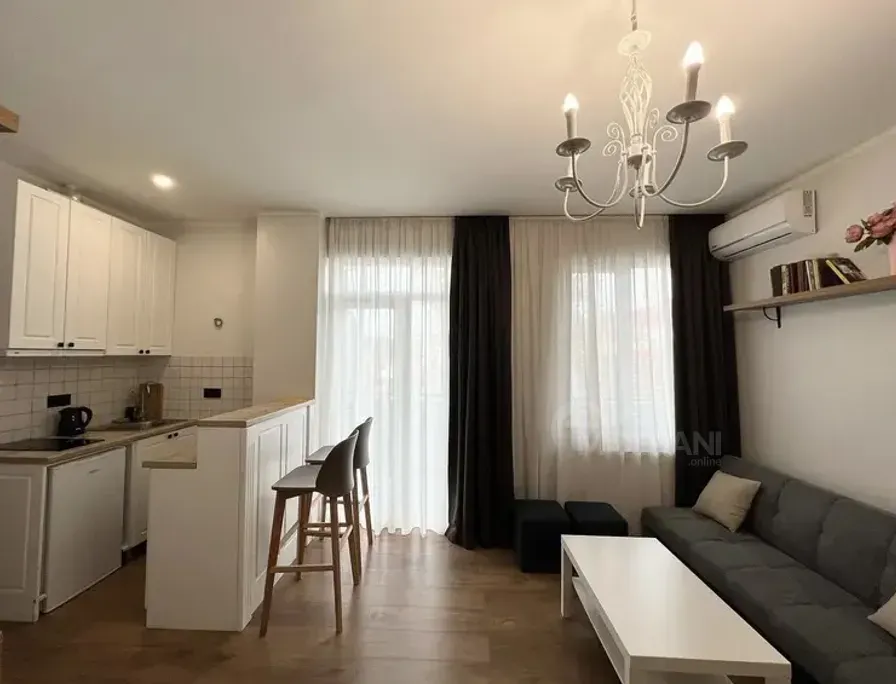 Apartments For Rent one-room 30м² 3/9 floor Batumi - photo 1