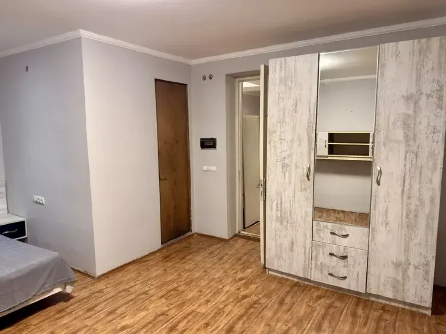 ქირავდება 2 ოთახიანი ბინა 60მ² 1/1 სართ თბილისი - photo 7