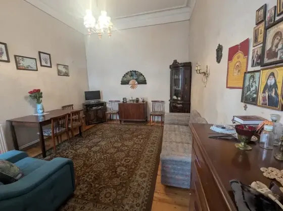 Сдам 2-комн. квартиру 60м² 3/3 эт. Тбилиси