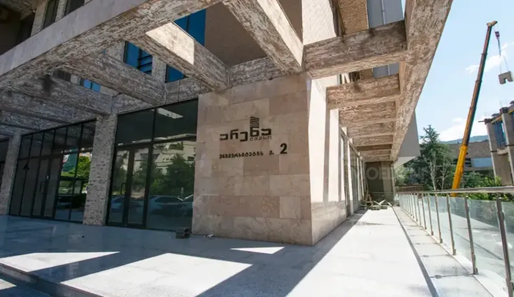 Универсальные коммерческие помещения в аренду в Сабуртало. Тбилиси - изображение 1