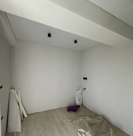 იყიდება 2 ოთახიანი ბინას 44მ² 15/16 სართ თბილისი