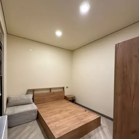 იყიდება 3 ოთახიანი ბინას 59.6მ² 3/6 სართ თბილისი