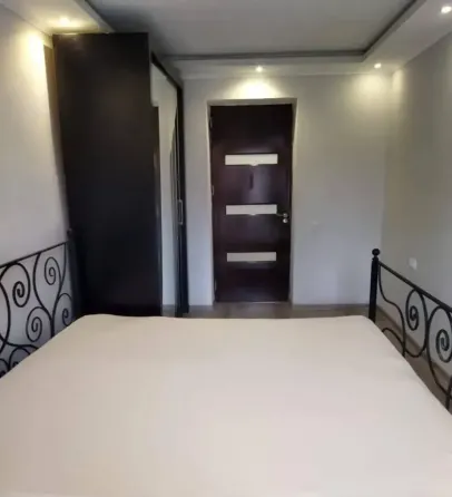 ქირავდება 2 ოთახიანი ბინა 64მ² 3/8 სართ თბილისი