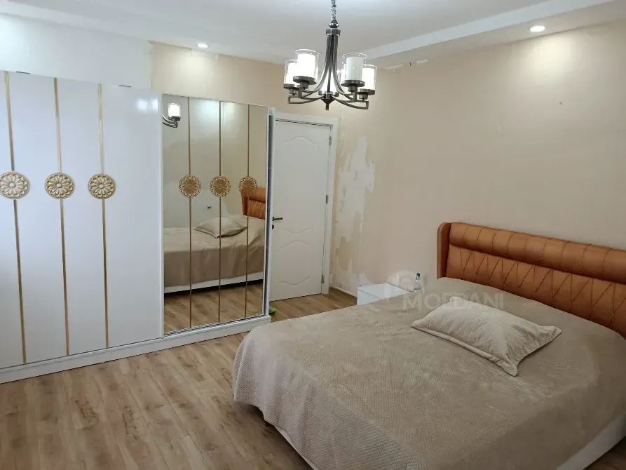 Продам 6-комн. квартиру 300м² 9/9 эт. Батуми - изображение 2