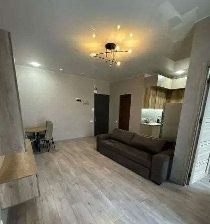 Сдам 2-комн. квартиру 70м² 4/8 эт. Тбилиси