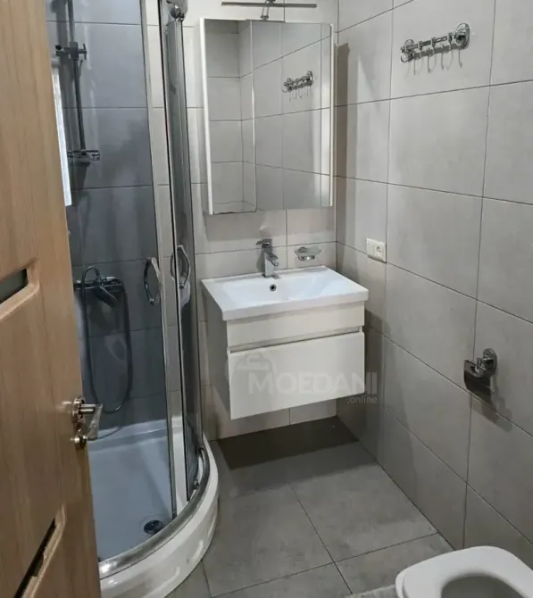 ქირავდება 2 ოთახიანი ბინა 70მ² 8/15 სართ თბილისი - photo 3