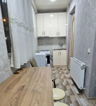 Сдам 2-комн. квартиру 40м² 1/9 эт. Тбилиси