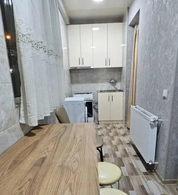 Сдам 2-комн. квартиру 40м² 1/9 эт. Тбилиси - изображение 3