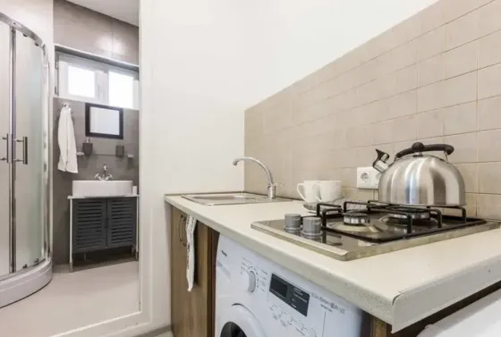 Сдам 3-комн. квартиру 100м² 2/2 эт. Тбилиси