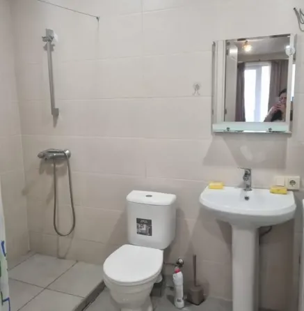 Сдам 2-комн. квартиру 49м² 2/4 эт. Тбилиси