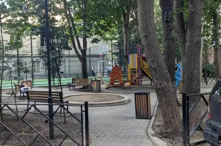 Apartments For Rent two-room 80м² 3/5 floor Tbilisi - photo 1