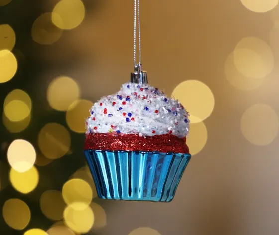 The Christmas tree toy 