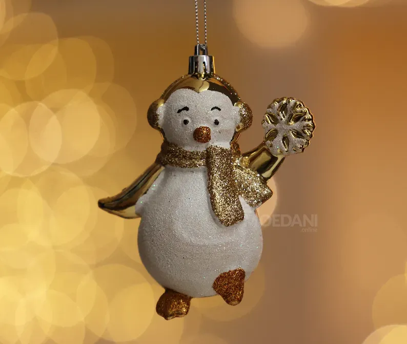 The Christmas tree toy 